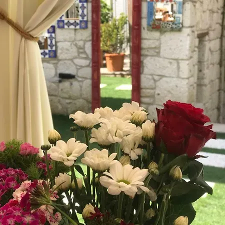 çona Butik Alaçatı