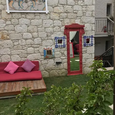çona Butik