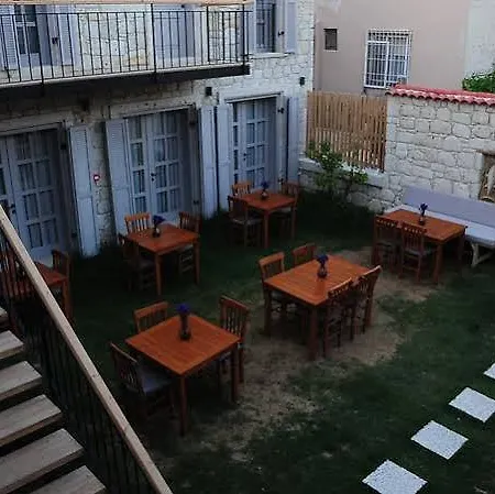 Hotel çona Butik 2*