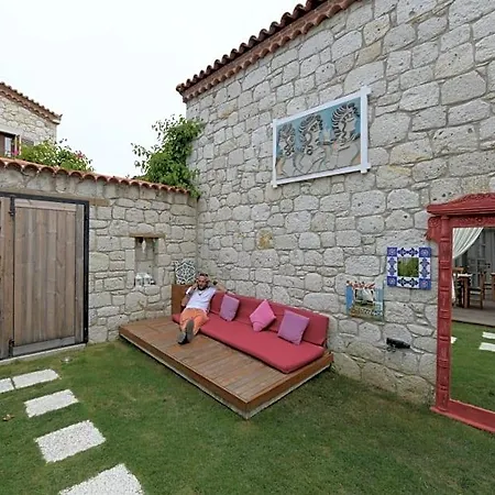 Hotel Cona 2*
